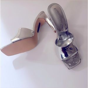 New Women size 10 Silver Heels